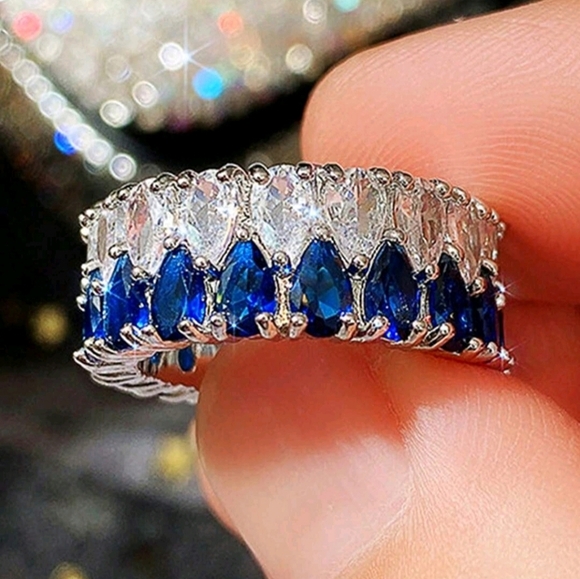 925 Silver Pear Waterdrop Cut Romantic Blue & White Cubic Zirconia Ring Sz 8 - Picture 3 of 5